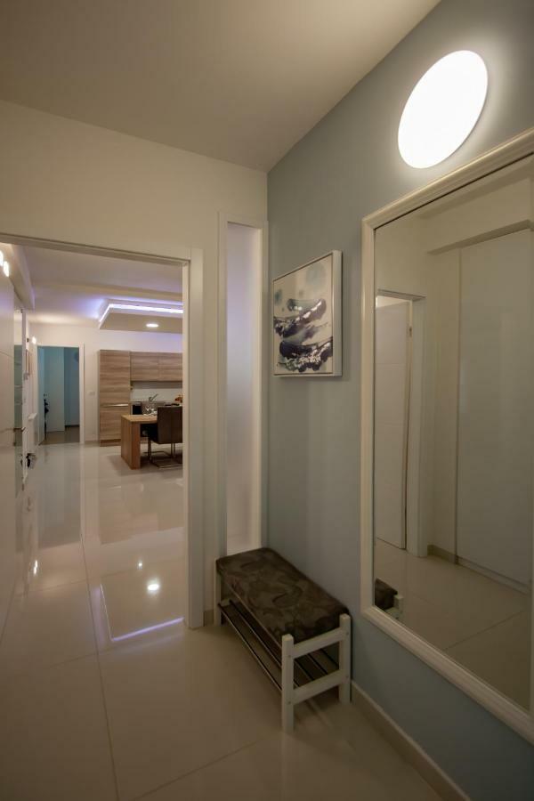 Apartman Nebo プーラ エクステリア 写真