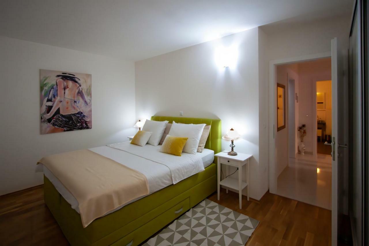 Apartman Nebo プーラ エクステリア 写真